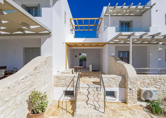 Porto Drio Seaside شقة